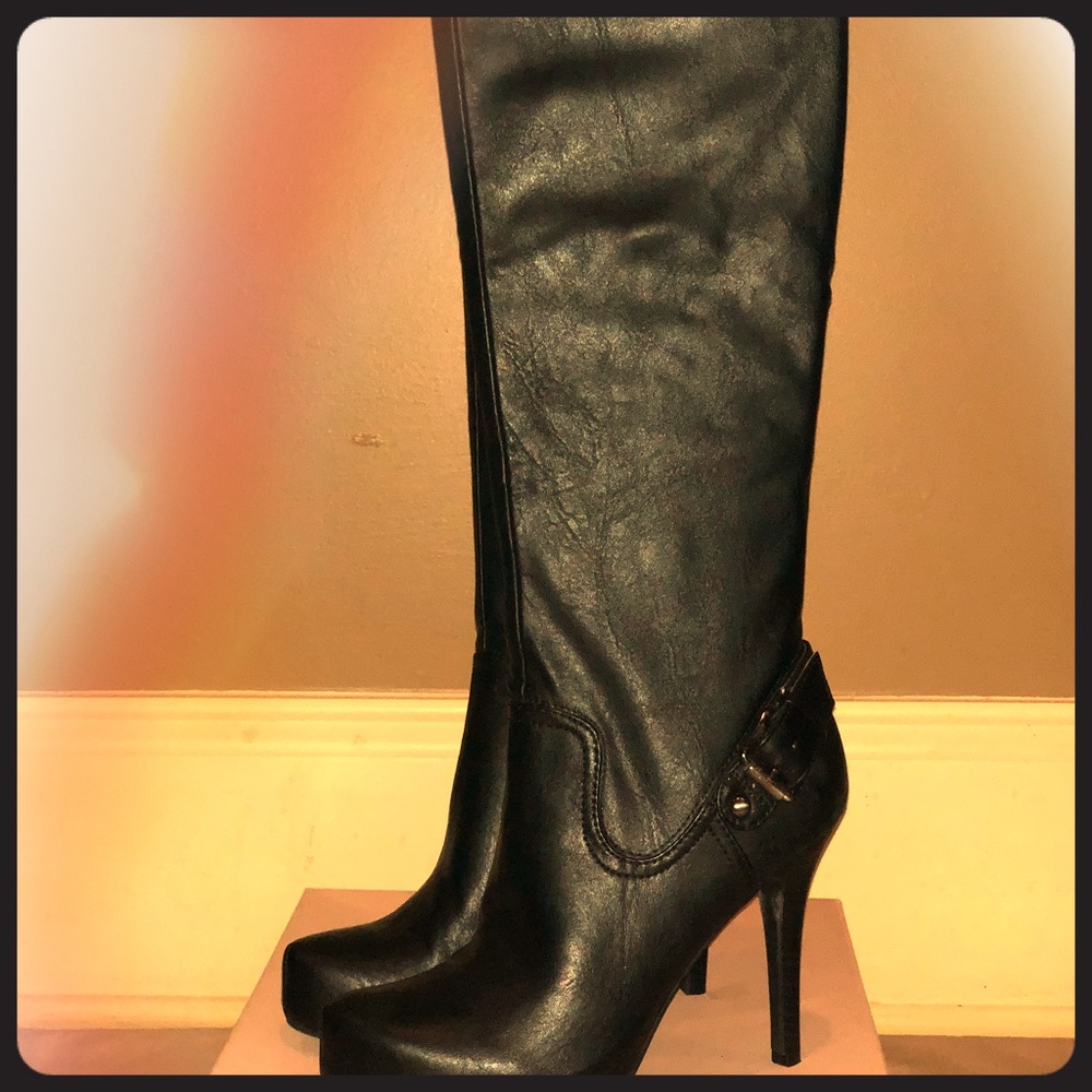 BCBGeneration Fargo Knee Boot Sz 8M